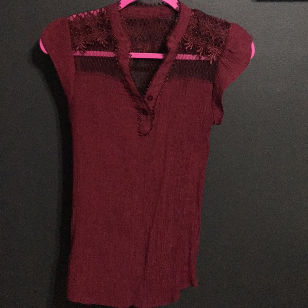 Burgundy shirt sleeve blouse
